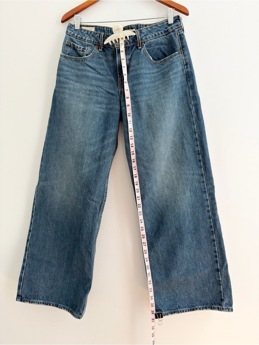 Levi’s Size 30 Low Loose Jeans - Picture 8 of 12